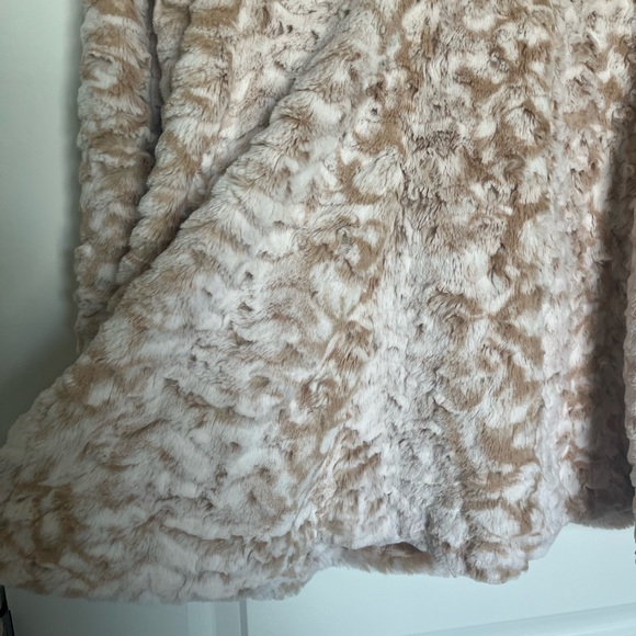 Free People faux fur coat double breasted tan brown fur jacket - Picture 7 of 7